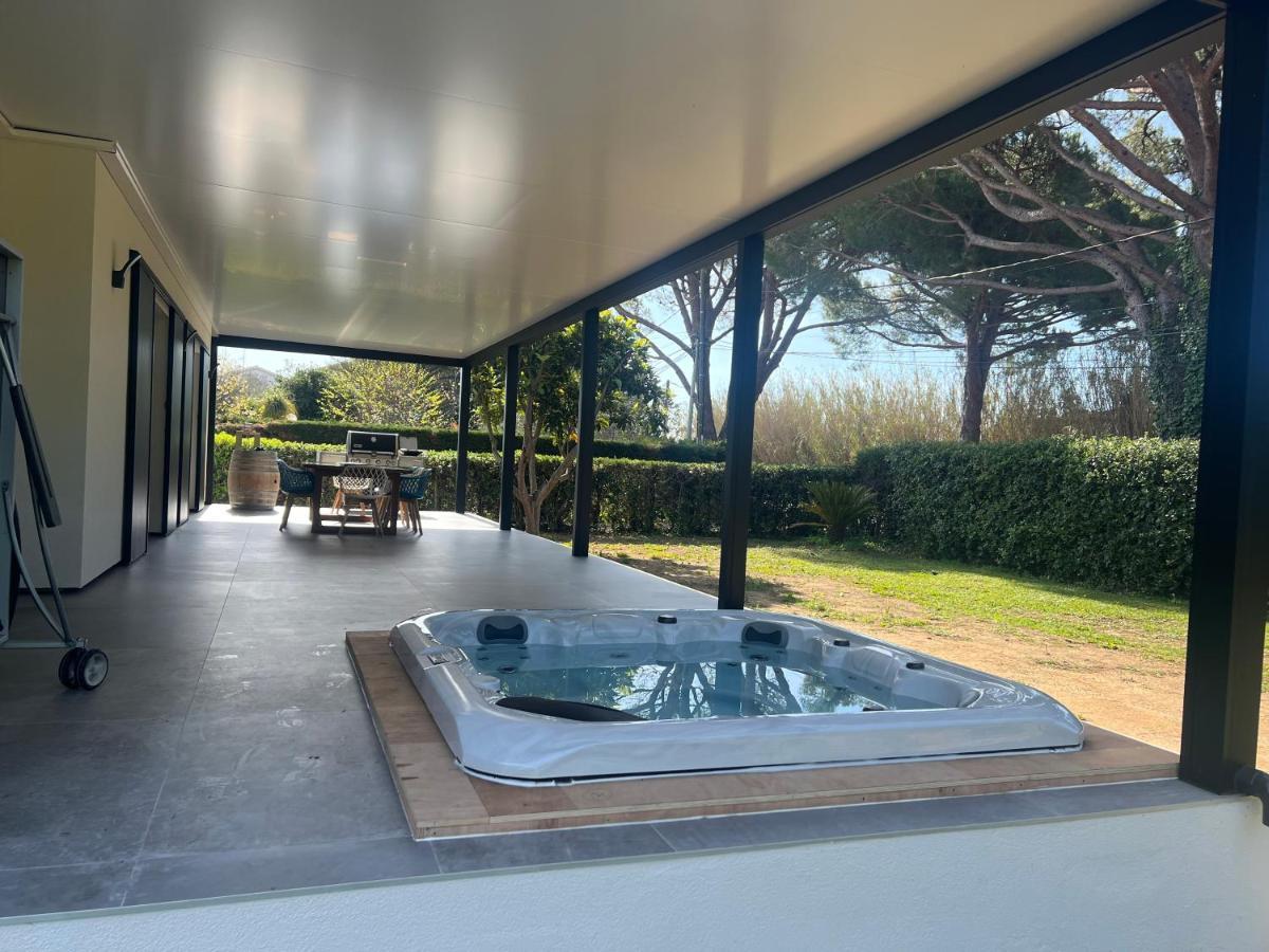 Bord De Villa